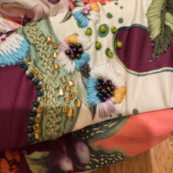 Luxury Bikini Top. Agua Bendita US. Size Large. Fits Like a Medium - Picture 3 of 8